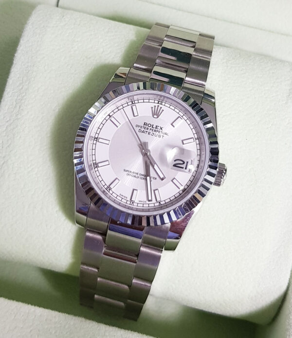 Đồng hồ Rolex cơ tự động trắng bạc sang trọng